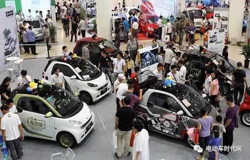 年度調(diào)查：從南北割據(jù)到抱團(tuán)出海，電動車展會凸顯新變局！